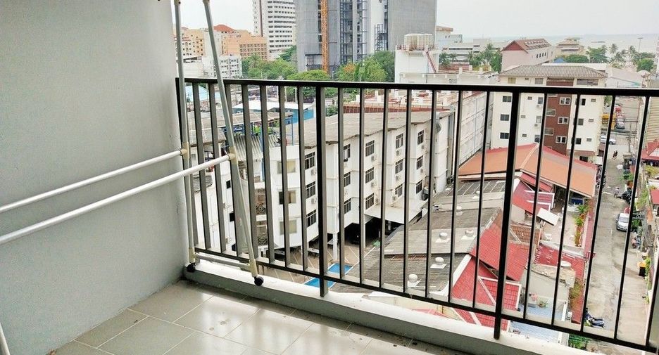 For rent 2 bedrooms condo in Bang Lamung, Chonburi