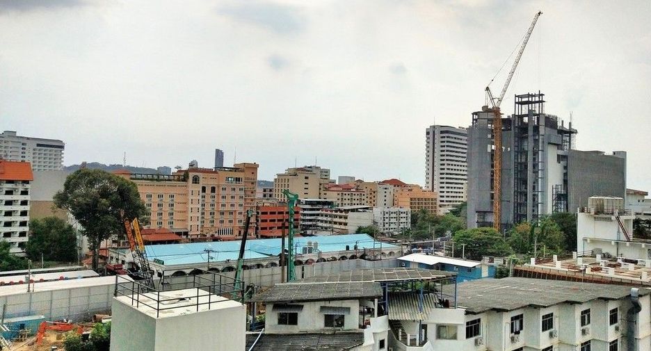 For rent 2 bedrooms condo in Bang Lamung, Chonburi