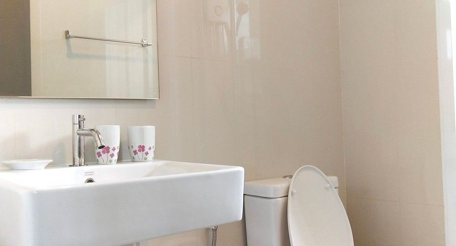 For rent 2 bedrooms condo in Bang Lamung, Chonburi