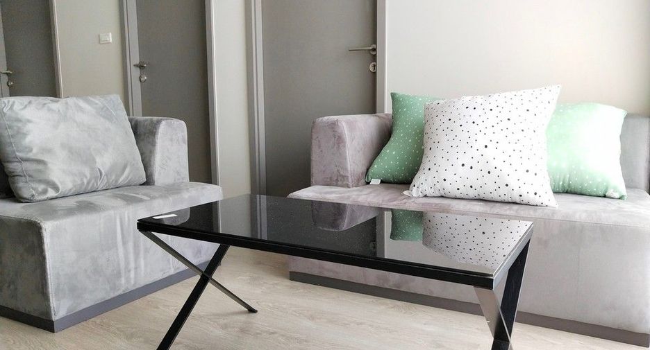 For rent 2 bedrooms condo in Bang Lamung, Chonburi