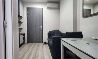 À louer 1 chambre condo à Huai Khwang, Bangkok