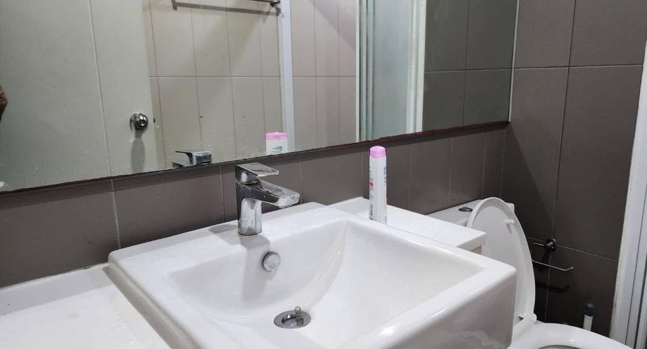 出租 1 卧室 公寓 在 Huai Khwang, 曼谷