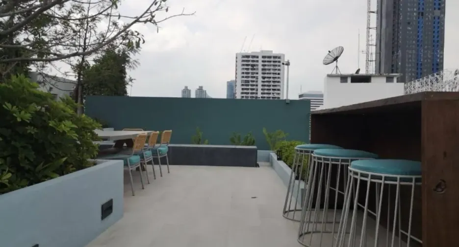 For rent 1 bed condo in Watthana, Bangkok