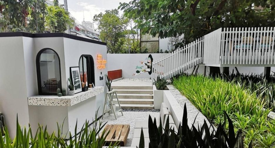For rent 1 bed condo in Watthana, Bangkok