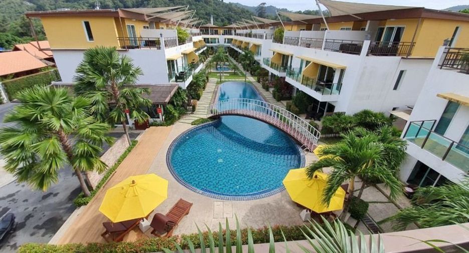 À louer 3 chambres maison de ville à Kathu, Phuket