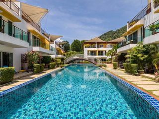 À louer 3 chambres maison de ville à Kathu, Phuket