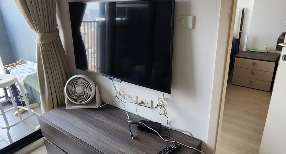 Condo en alquiler de 1 habitaciones en Huai Khwang, Bangkok