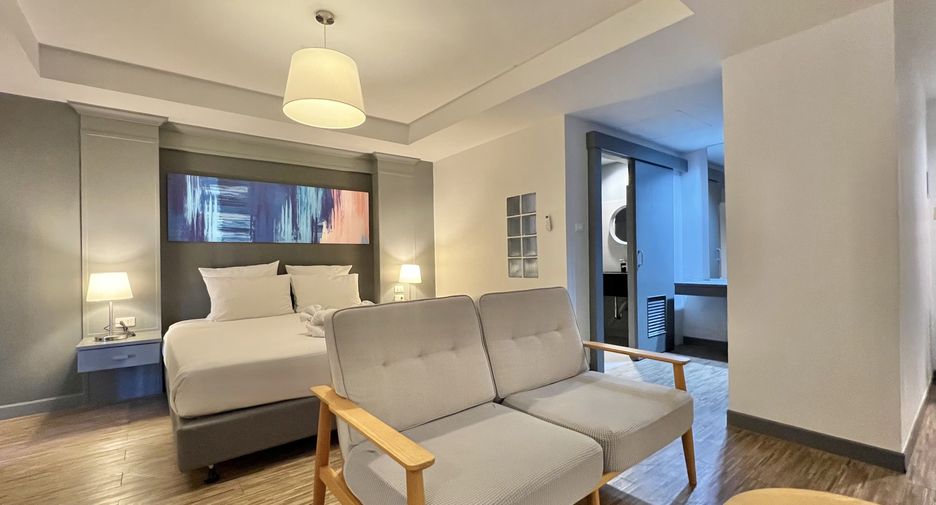 Hotel en venta de 76 habitaciones en Si Racha, Chonburi