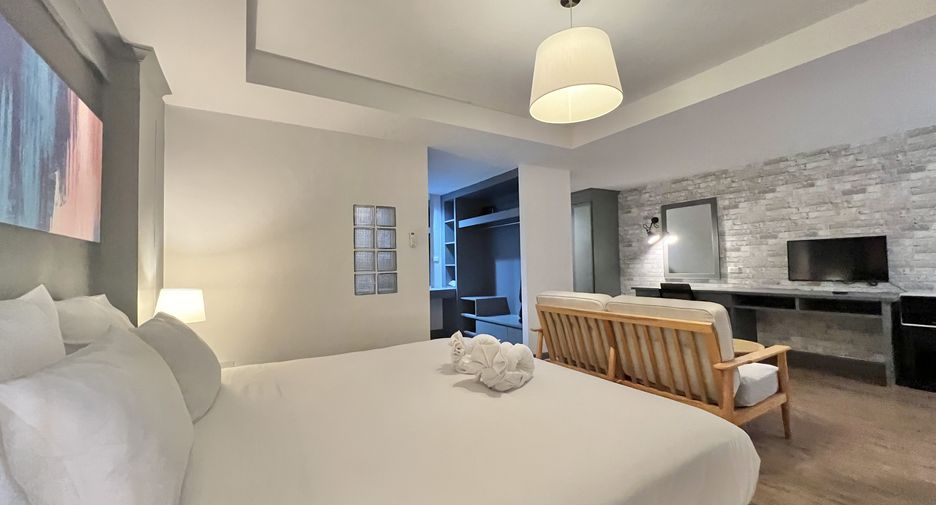 Hotel en venta de 76 habitaciones en Si Racha, Chonburi