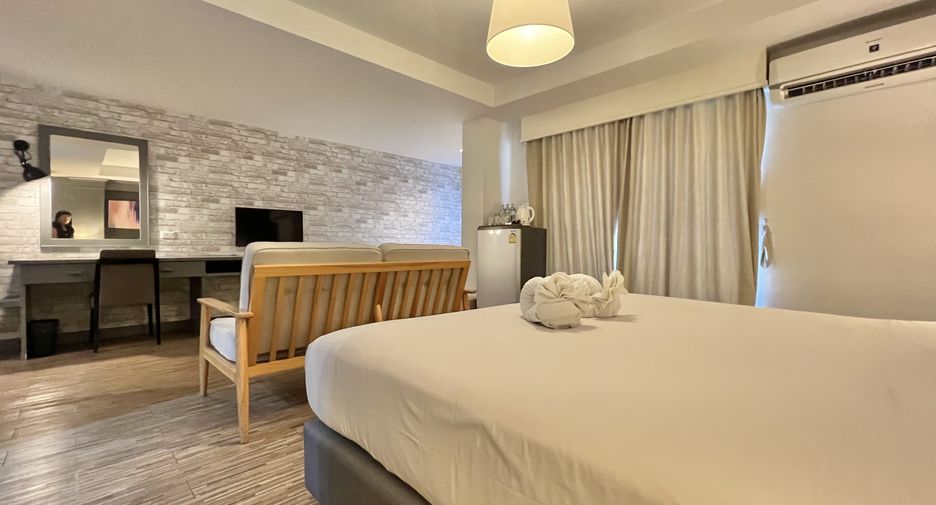 Hotel en venta de 76 habitaciones en Si Racha, Chonburi