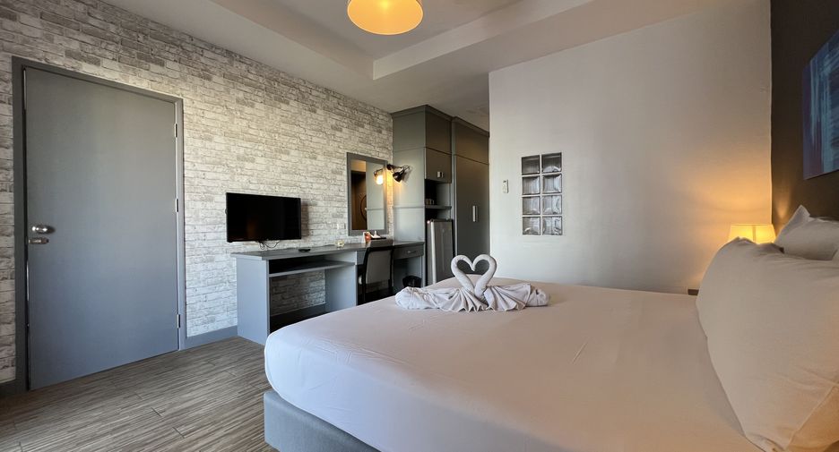Hotel en venta de 76 habitaciones en Si Racha, Chonburi