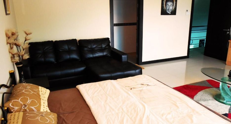 For sale 5 bedrooms villa in Bang Lamung, Chonburi