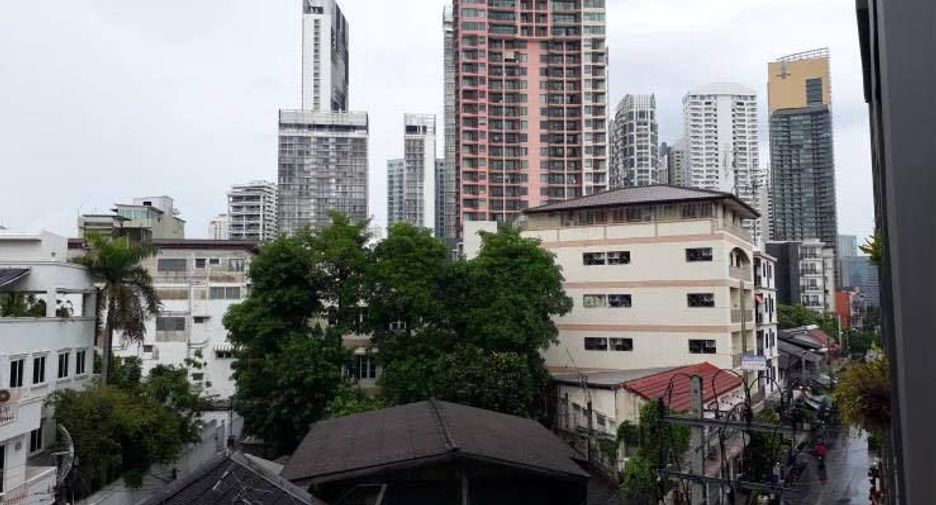 Wohnung zur Miete mit 1 Zimmer in Khlong Toei, Bangkok