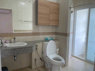 Haus zum Kauf mit 4 Zimmer in Bang Phli, Samut Prakan