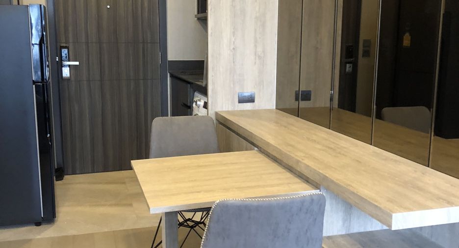 For rent 1 bed condo in Khlong Toei, Bangkok