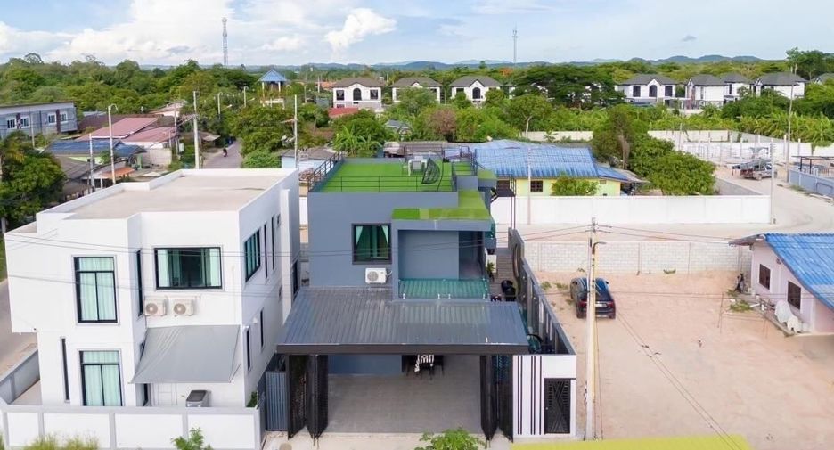 Villa zur Miete mit 4 Zimmer in Bang Lamung, Chonburi