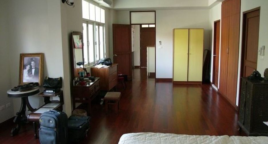 ให้เช่า 5 ห้องนอน บ้านเดี่ยว ใน คลองเตย, กรุงเทพฯ