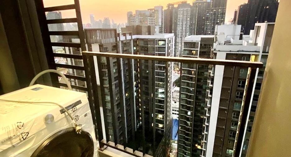 À louer 1 chambre condo à Huai Khwang, Bangkok