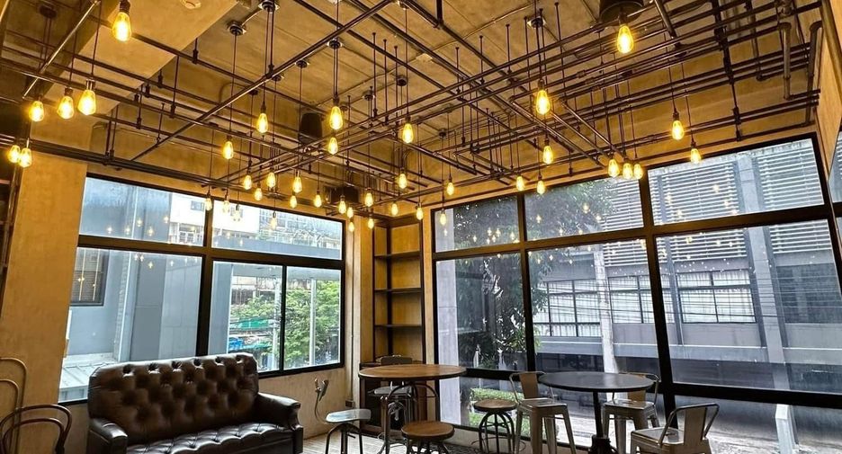 For sale office in Bang Kapi, Bangkok