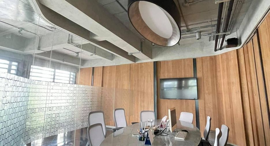 For sale office in Bang Kapi, Bangkok