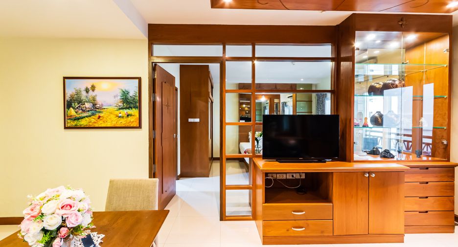For sale 1 bed condo in Bang Lamung, Chonburi