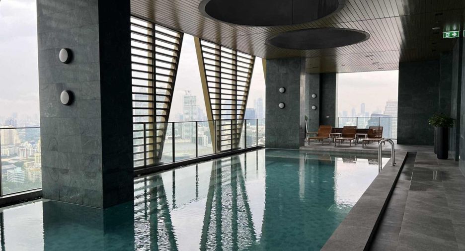 For rent 2 bedrooms condo in Watthana, Bangkok