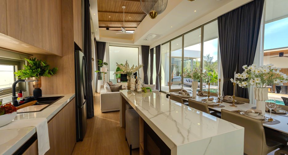 For sale 4 bedrooms villa in Thalang, Phuket