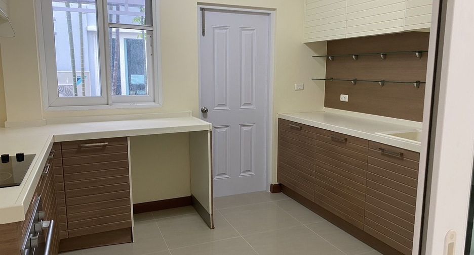 For sale 3 ベッドルーム house in Bueng Kum, Bangkok