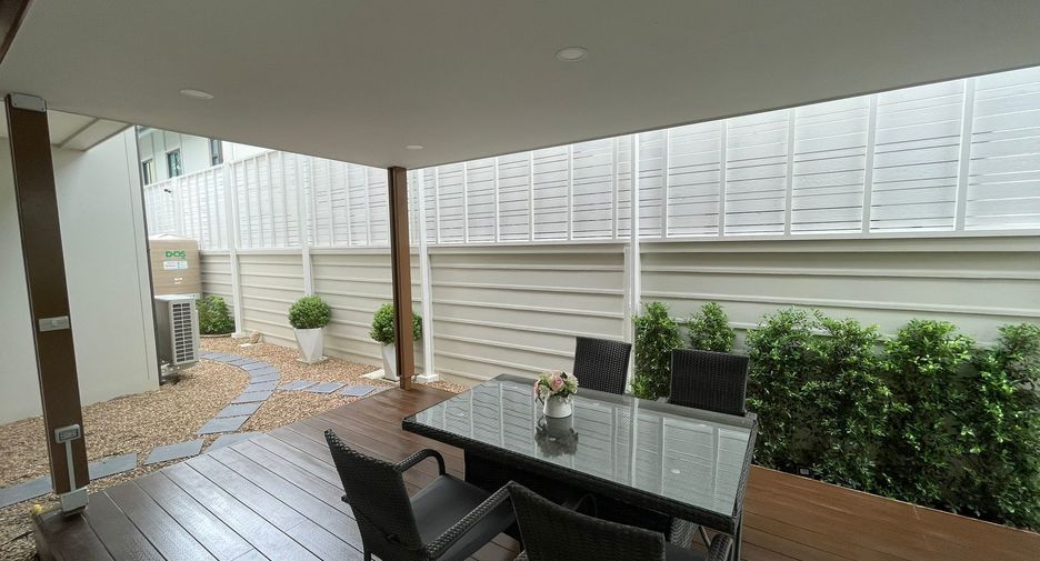 For sale 4 bedrooms house in Bang Lamung, Chonburi