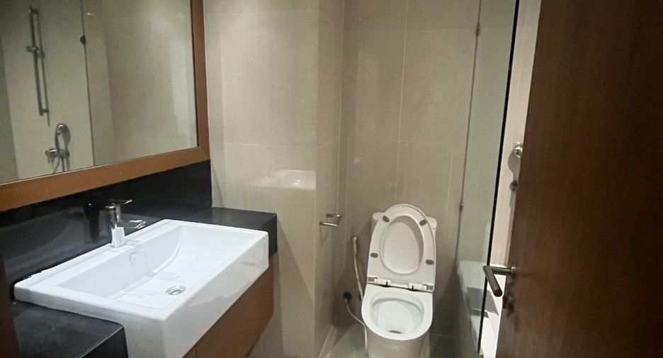 For rent 1 bed condo in Sathon, Bangkok