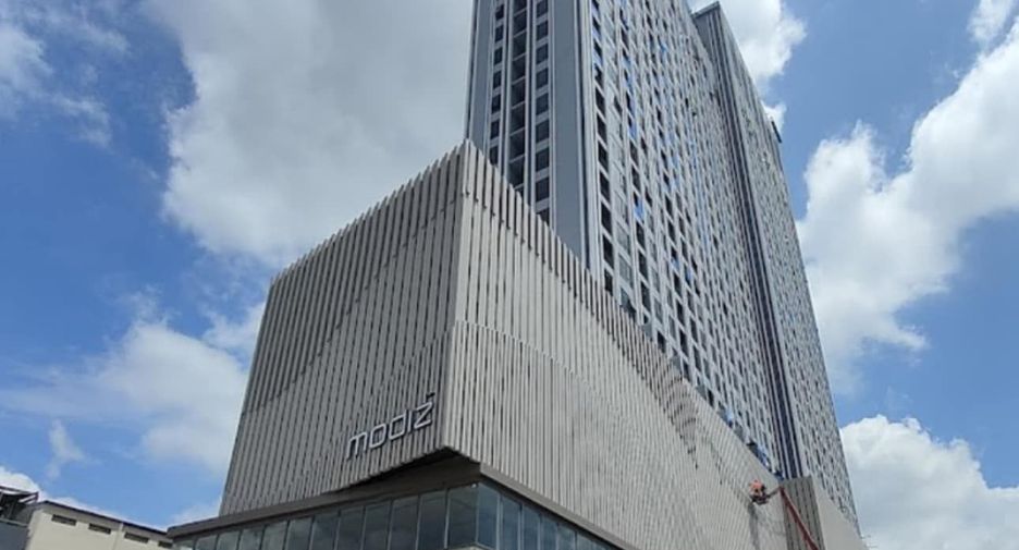 For sale 1 bed condo in Khlong Toei, Bangkok