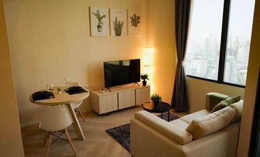 For sale 1 bed condo in Khlong Toei, Bangkok
