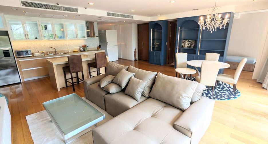 For rent 2 bedrooms condo in Khlong Toei, Bangkok