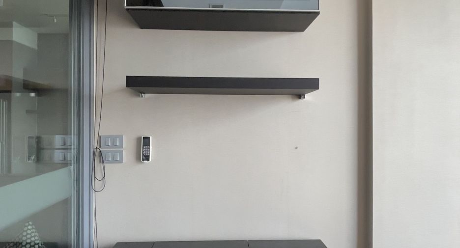 Wohnung zur Miete mit Studio in Khlong Toei, Bangkok