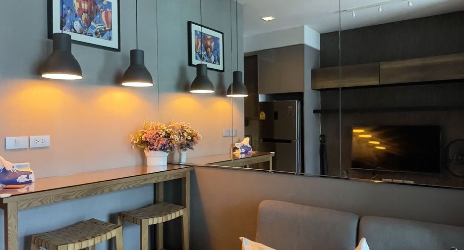 Wohnung zur Miete mit Studio in Khlong Toei, Bangkok