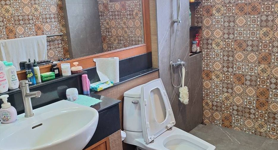 Haus zum Kauf und zur Miete mit 4 Zimmer in Bang Lamung, Chonburi