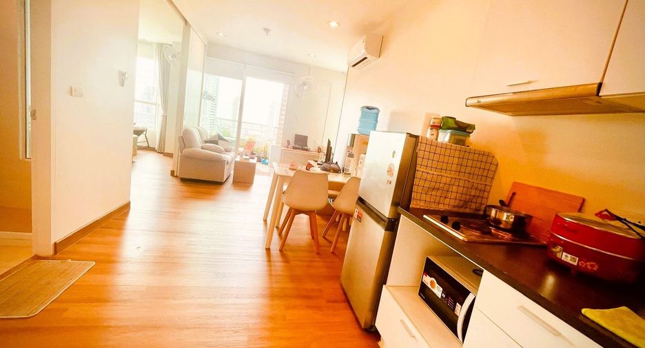For sale 1 bed condo in Khlong San, Bangkok