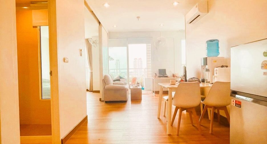 For sale 1 bed condo in Khlong San, Bangkok