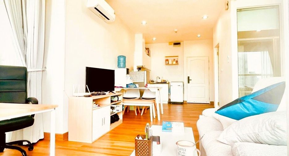 For sale 1 bed condo in Khlong San, Bangkok