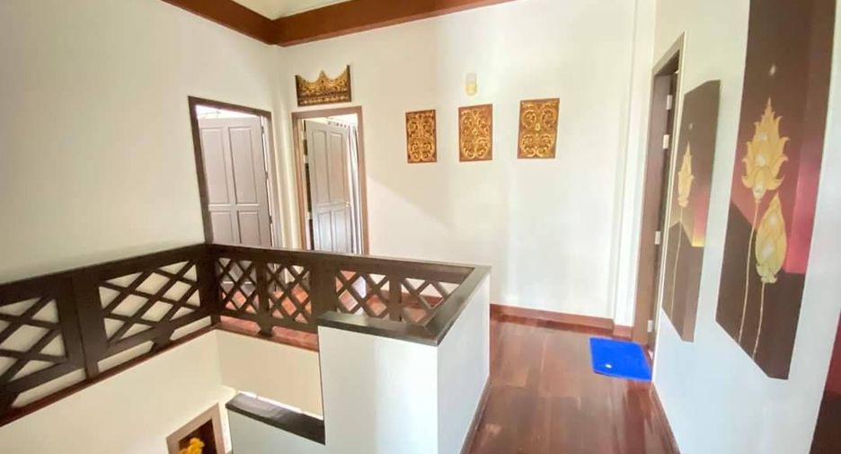 For rent 5 bedrooms villa in Bang Lamung, Chonburi