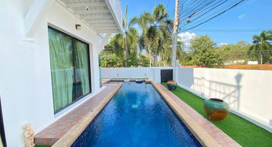 For rent 5 bedrooms villa in Bang Lamung, Chonburi