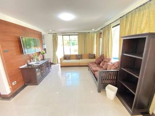 Villa zur Miete mit 5 Zimmer in Bang Lamung, Chonburi