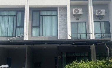 For rent 3 bedrooms townhouse in Sai Mai, Bangkok
