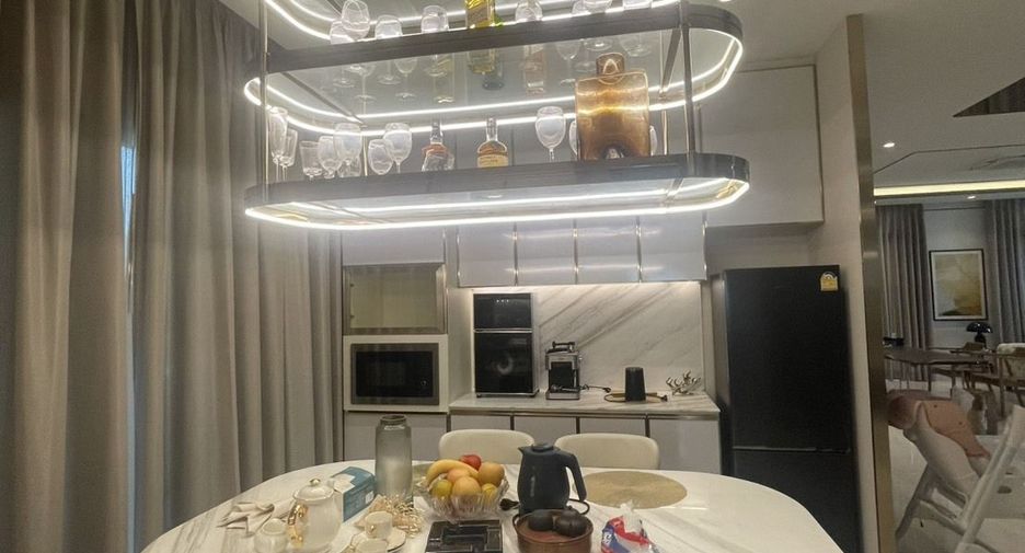Haus zum Kauf und zur Miete mit 4 Zimmer in Lat Krabang, Bangkok