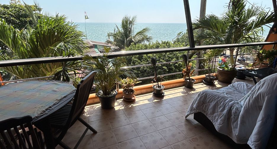 For sale 7 bedrooms retail Space in Sattahip, Chonburi
