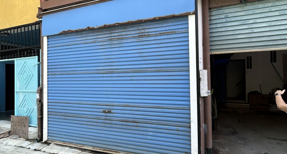 For sale 7 bedrooms retail Space in Sattahip, Chonburi