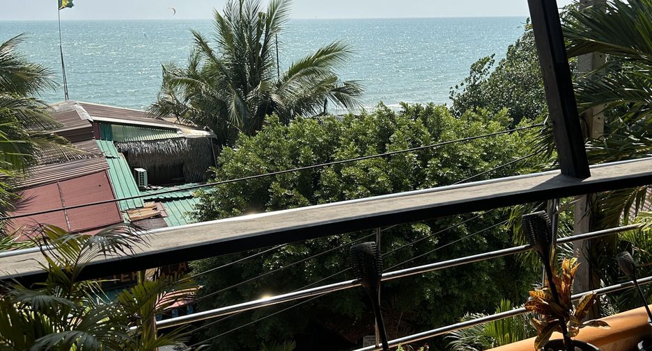 For sale 7 bedrooms retail Space in Sattahip, Chonburi