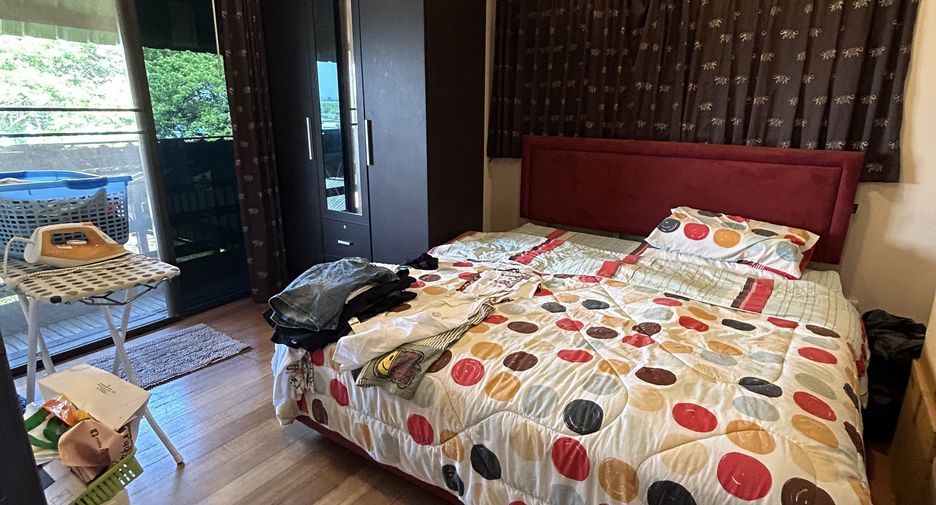 For sale 7 bedrooms retail Space in Sattahip, Chonburi