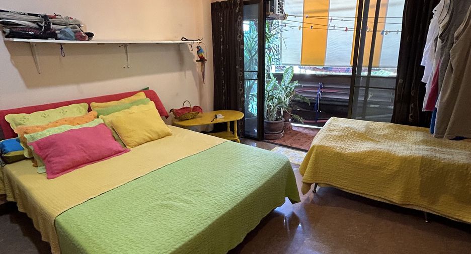 For sale 7 bedrooms retail Space in Sattahip, Chonburi