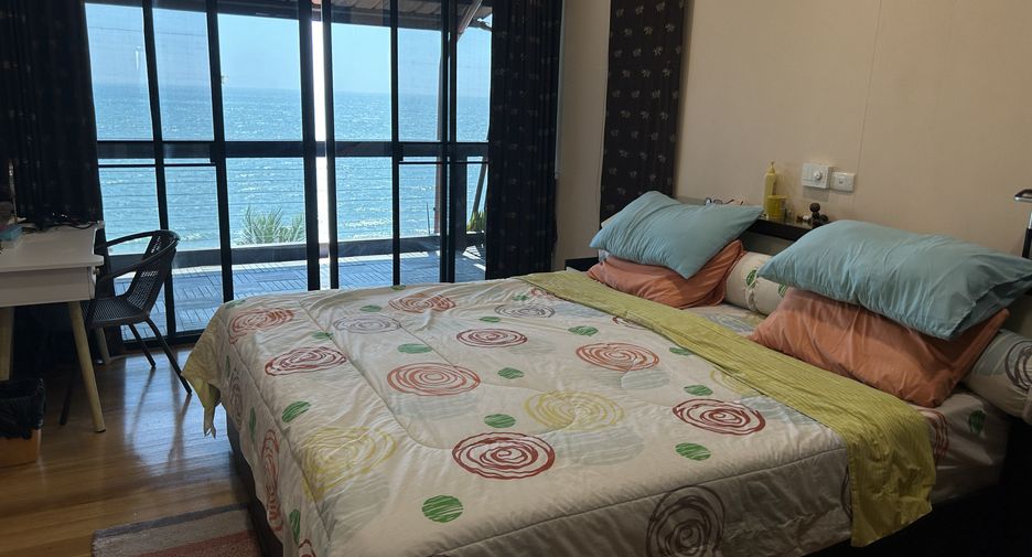 For sale 7 bedrooms retail Space in Sattahip, Chonburi